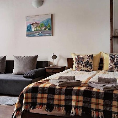 Chardaka Guest House Kalofer Extérieur photo