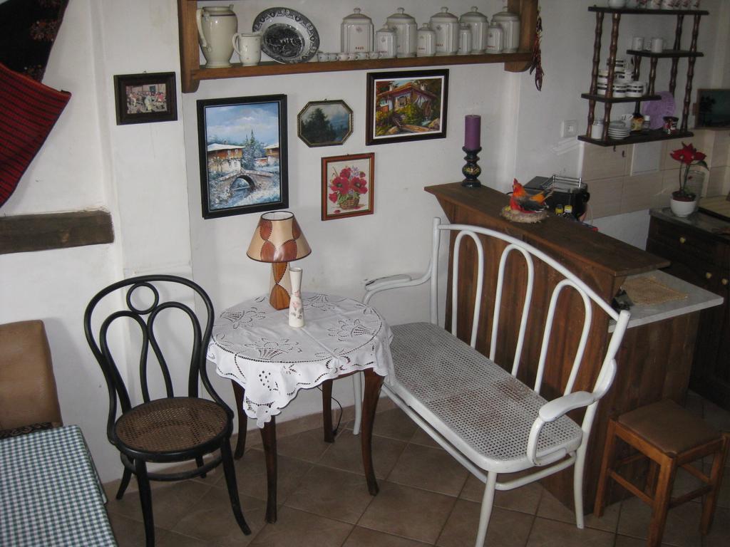 Chardaka Guest House Kalofer Extérieur photo