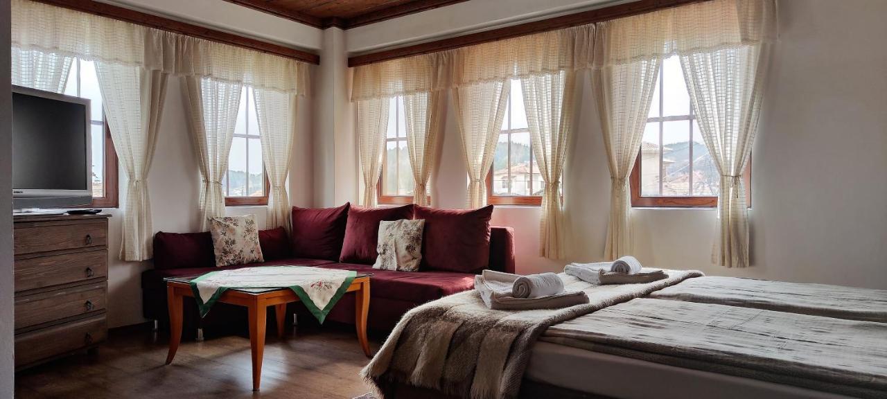 Chardaka Guest House Kalofer Extérieur photo