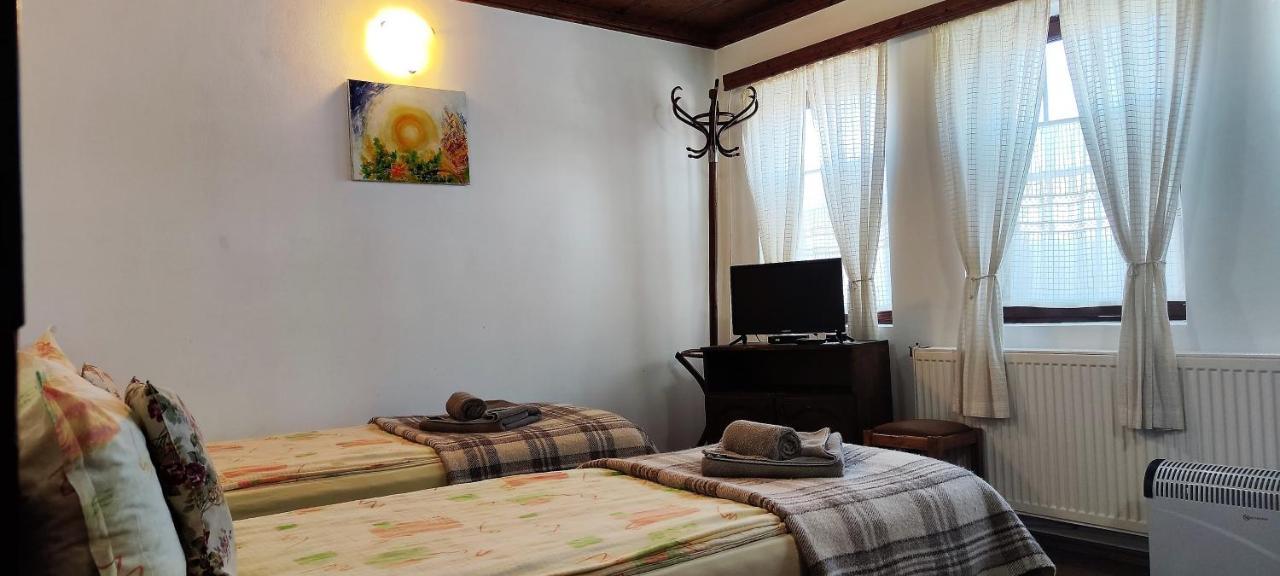 Chardaka Guest House Kalofer Extérieur photo