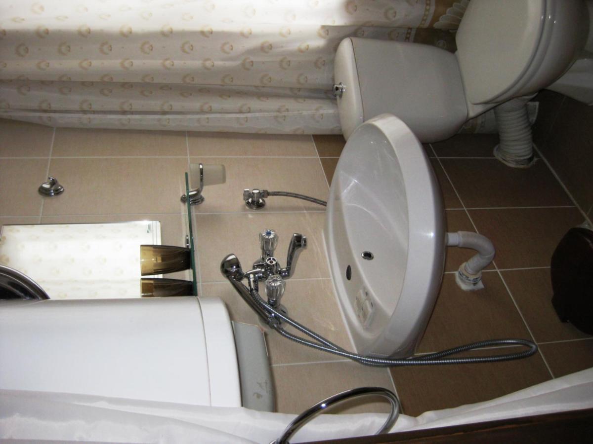 Chardaka Guest House Kalofer Extérieur photo