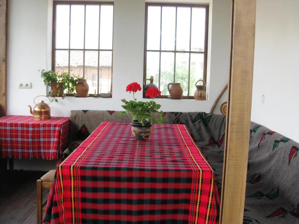 Chardaka Guest House Kalofer Chambre photo